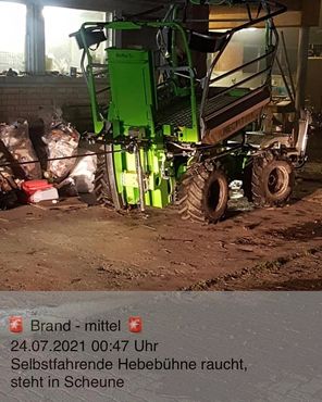 Rauchentwicklung einer Hebebühne
